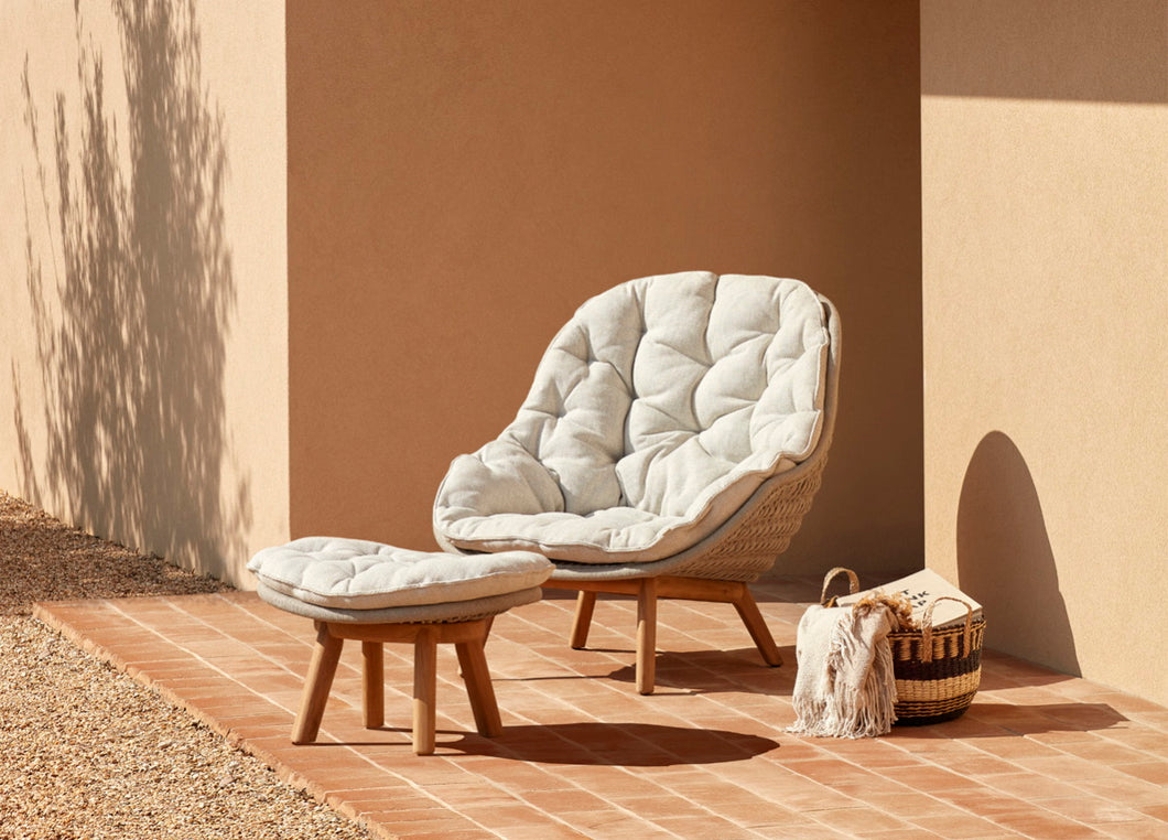 Solana Outdoor Handcrafted Rattan Lounge Chair with Ultra Soft Cushion