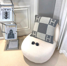 Load image into Gallery viewer, High Quality Wool Cashmere Warm Throw Blanket and Cushion
