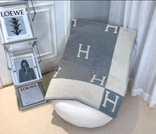 Load image into Gallery viewer, High Quality Wool Cashmere Warm Throw Blanket and Cushion
